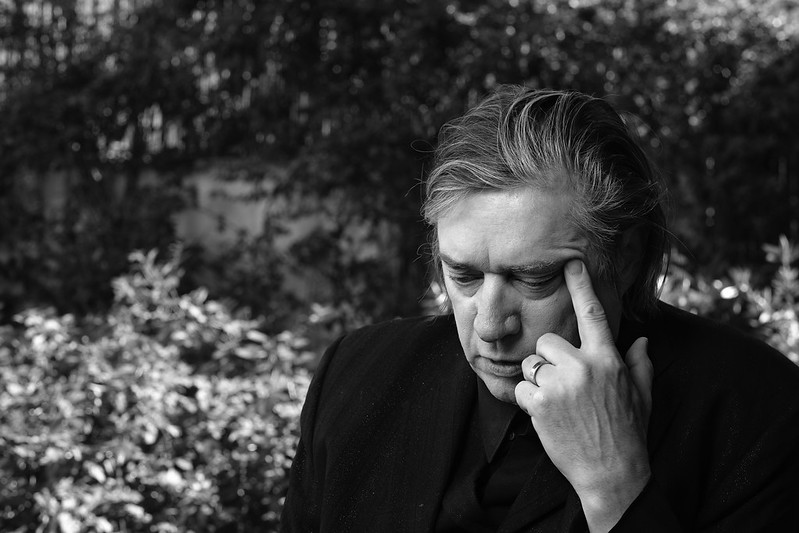 Blixa Bargeld: “Art is not dead, because freedom is not dead” - Jot Down  Cultural Magazine