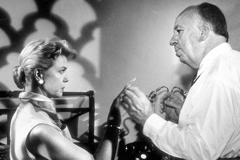 Doris Day y Alfred Hitchcock durante el rodaje de The Man Who Knew Too Much, 1956. Fotografía: Paramount Pictures.